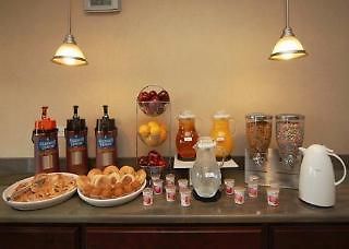 Best Western Plus Frontier Inn 夏延 外观 照片